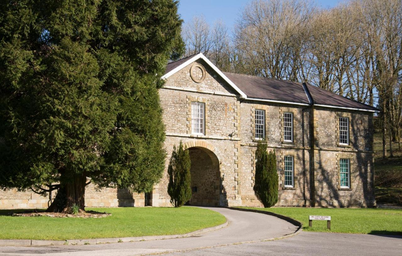 Pantglas Hall Holiday Lodges And Leisure Club Carmarthen Exterior photo